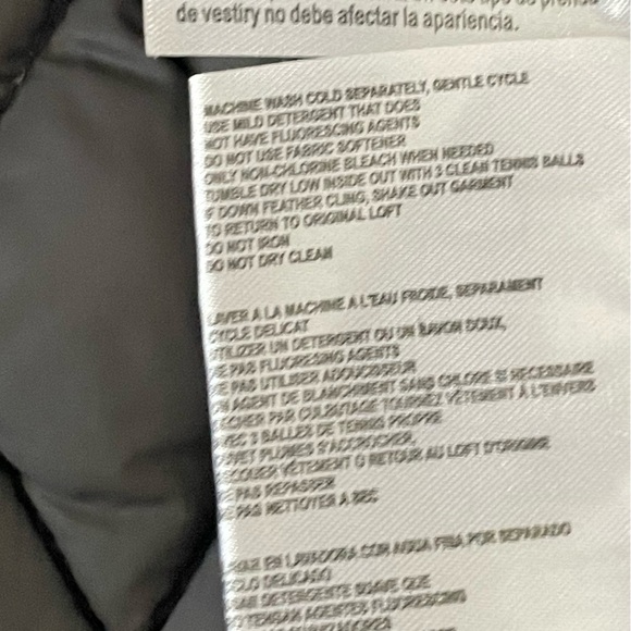 Michael KORS lightweight 90% packable down filled jacket | Color: Purple - Picture 7 of 7